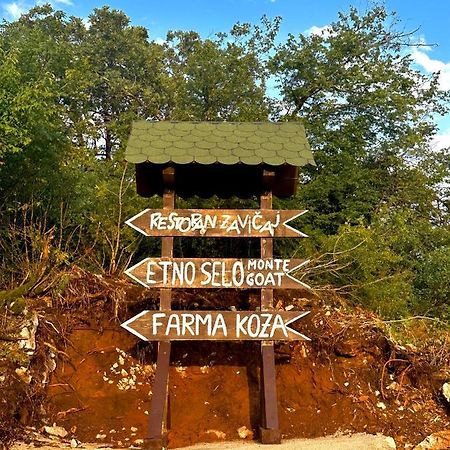 Etno Selo Montegoat Hotell Nikšić Exteriör bild
